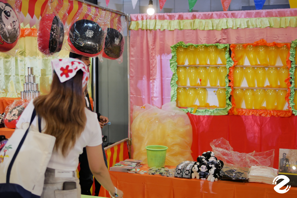 ชวนส่องโมเมนต์ YINWAR CONCERT ดอกนีออนรอรัก คอนเสิร์ตลูกทุ่งครั้งแรกจาก หยิ่น-อานันท์ และ วอร์-วนรัตน์ Zipevent