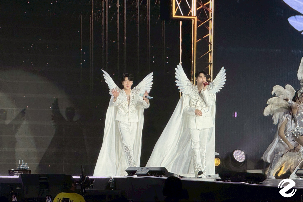 ชวนส่องโมเมนต์ YINWAR CONCERT ดอกนีออนรอรัก คอนเสิร์ตลูกทุ่งครั้งแรกจาก หยิ่น-อานันท์ และ วอร์-วนรัตน์ Zipevent