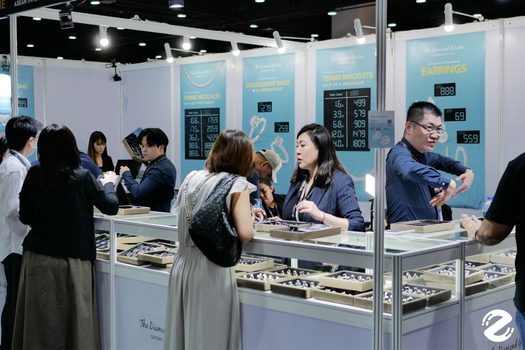 กลับมาอีกครั้ง! Jewellery & Gem ASEAN Bangkok 2026 งานแสดงสินค้าเพื่อธุรกิจอัญมณีและเครื่องประดับนานาชาติ ครบทุกด้านของธุรกิจอัญมณี จัดเต็มกิจกรรมสุด exclusive ตลอด 4 วัน! Zipevent