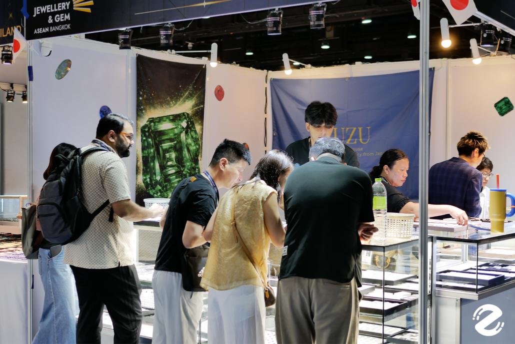 กลับมาอีกครั้ง! Jewellery & Gem ASEAN Bangkok 2026 งานแสดงสินค้าเพื่อธุรกิจอัญมณีและเครื่องประดับนานาชาติ ครบทุกด้านของธุรกิจอัญมณี จัดเต็มกิจกรรมสุด exclusive ตลอด 4 วัน! Zipevent