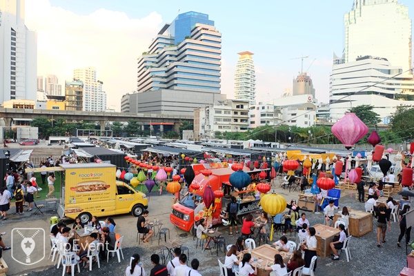พาชม Artbox at The Em District คนโสดห้ามพลาด! Artbox at The Em District