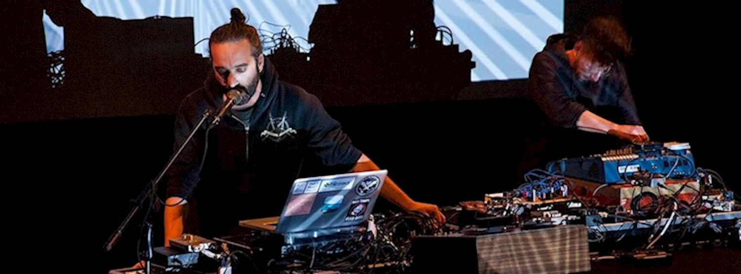 Experimental Edge - Xover, Space360, Clokue and DJ Honeycomb Zipevent