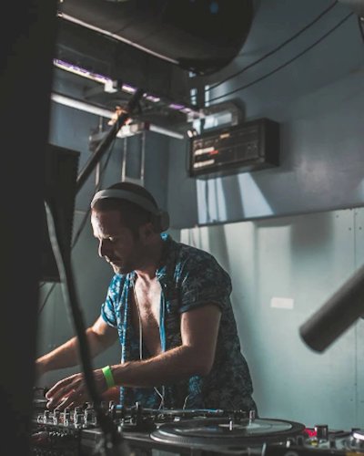 Free Entry : Rocco Universal Zipevent