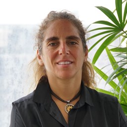 ดร. ฟรานเชสกา ลามานนา  Zipevent