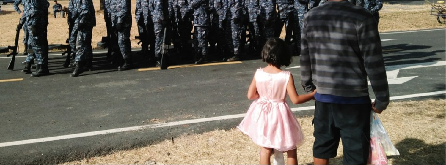 ในแสงไฟ | ใต้ฝนพรำ A Trace of Thunder Zipevent