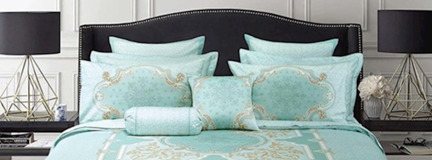 SANTAS & Sealy Warehouse Sale Zipevent