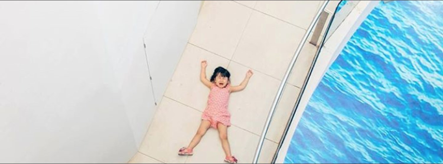 ALL THAT GLITTERS - Photography Exhibition by Adam Birkan Zipevent